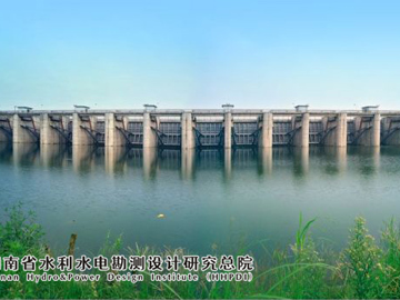 围堤湖分洪闸