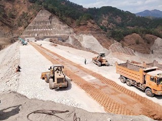 监理项目：马鹿水库大坝填筑至设计高程