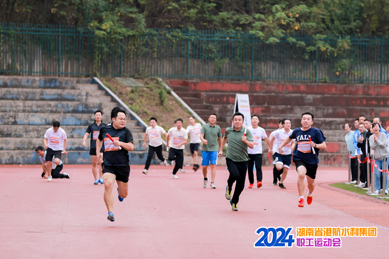 4×100米接力赛（男子组）比赛